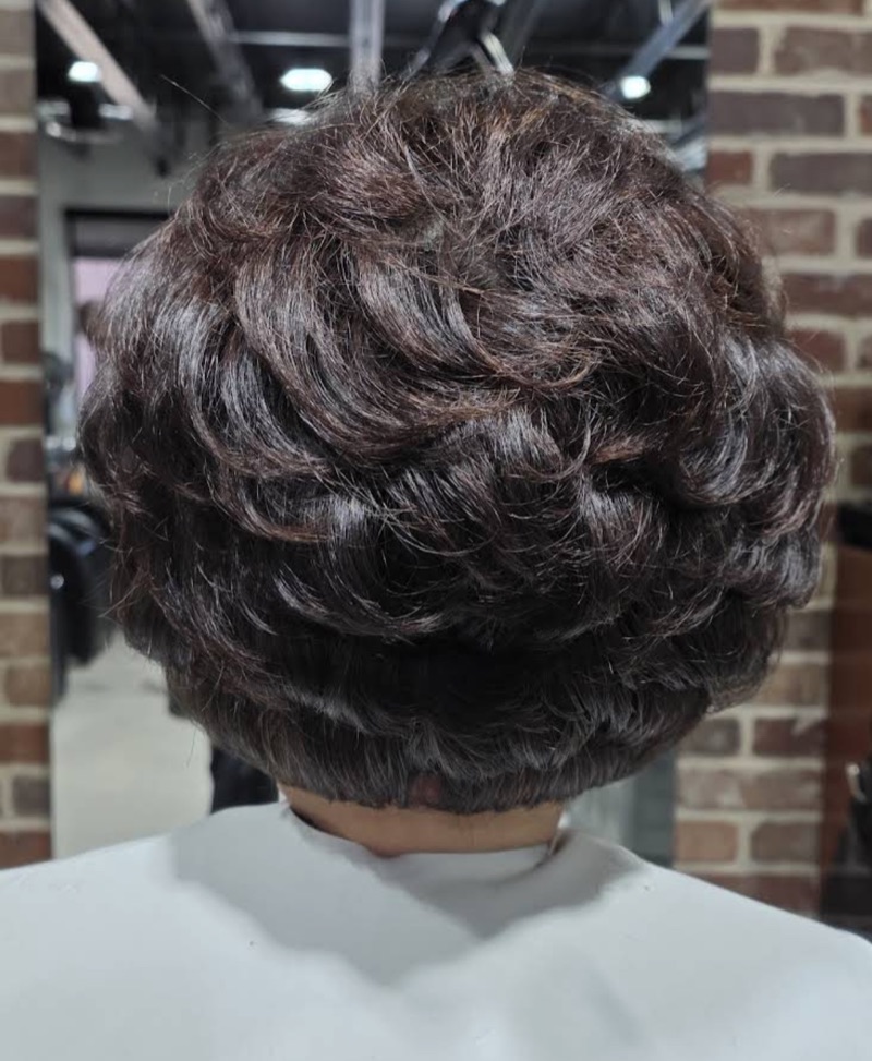 Voluminous curled style